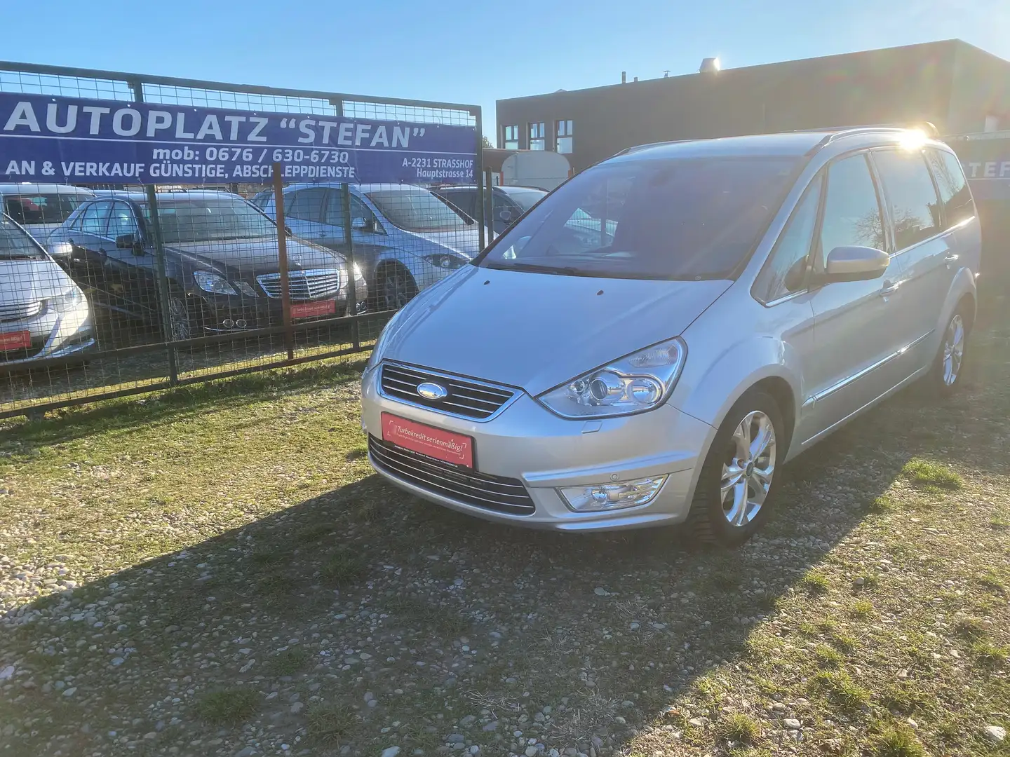 Ford Galaxy Titanium Silber - 2