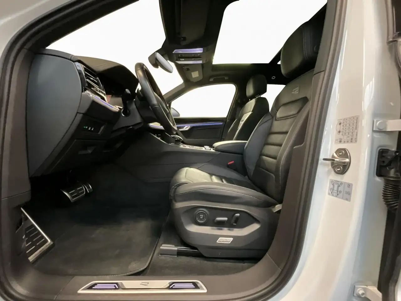 Volkswagen Touareg R-Line+V6+Aut.+Black-Style+4M+Pano 9