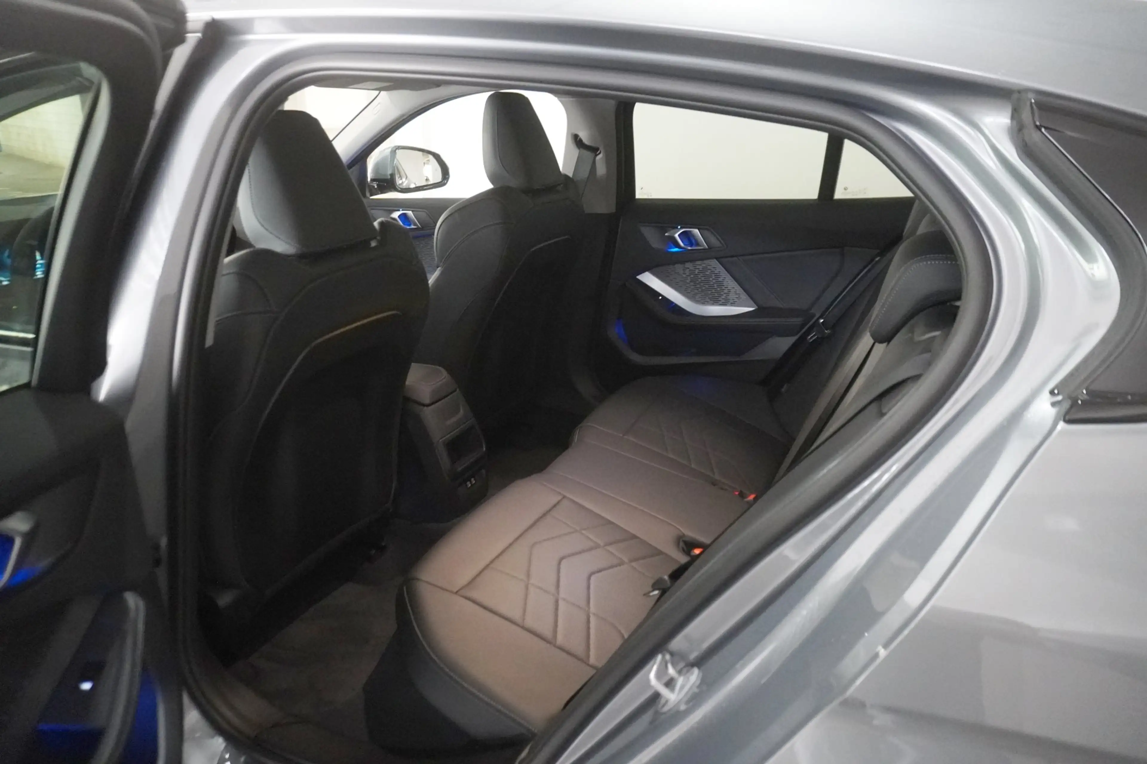 BMW 118 d — photo 9