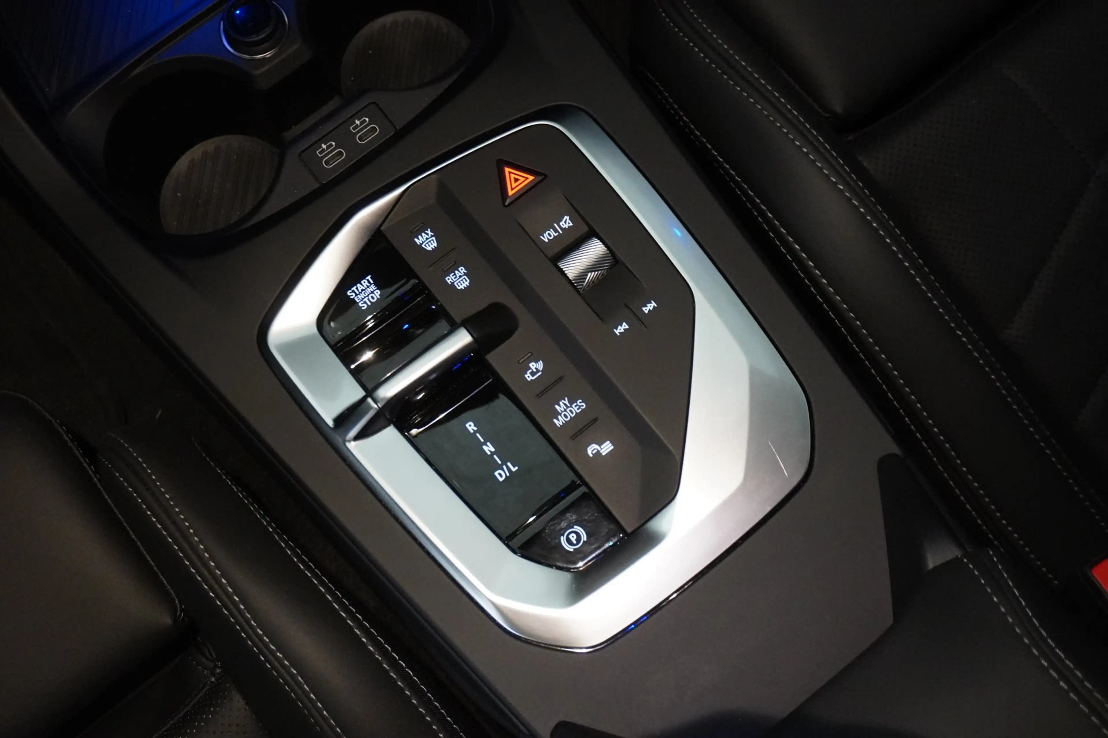 BMW 118 d — photo 14