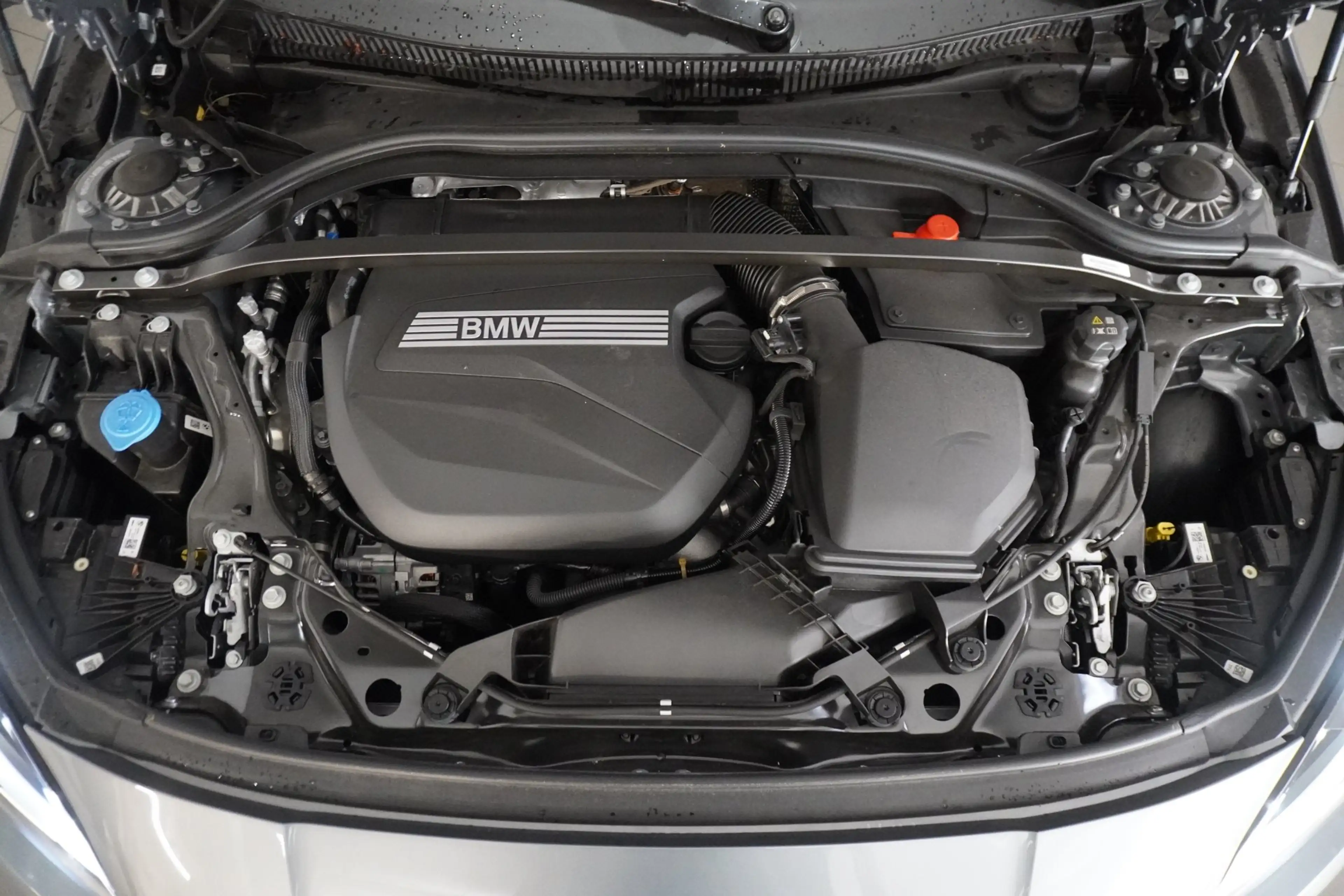 BMW 118 d — photo 2