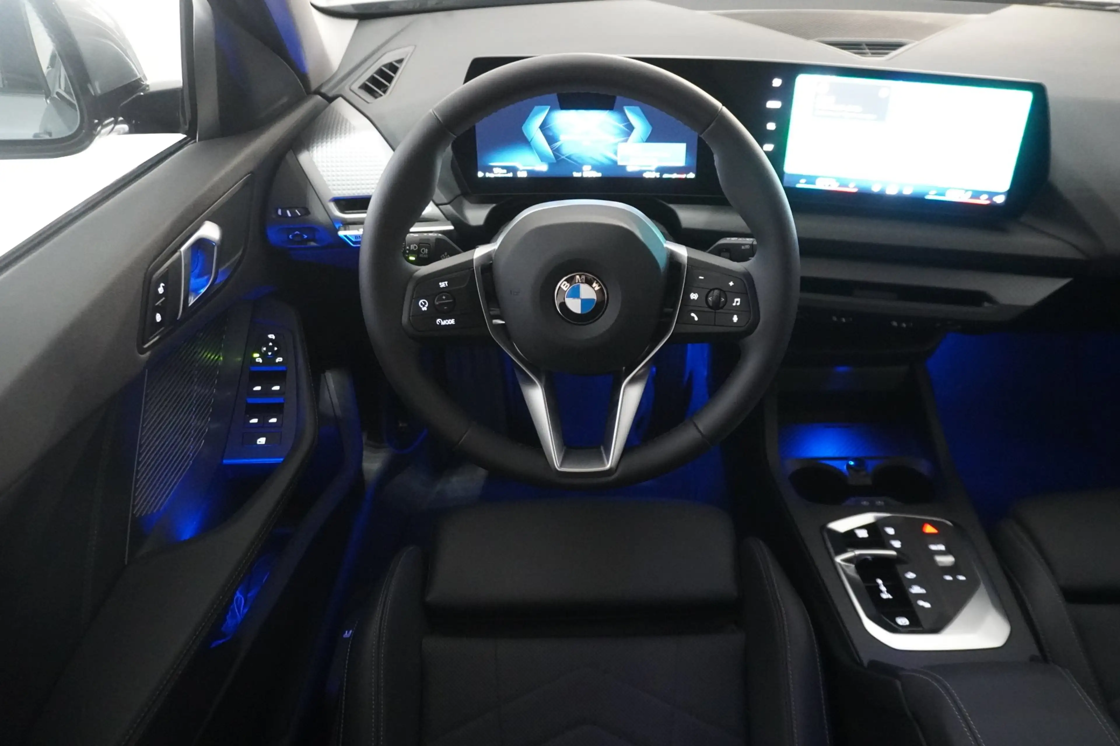 BMW 118 d — photo 11