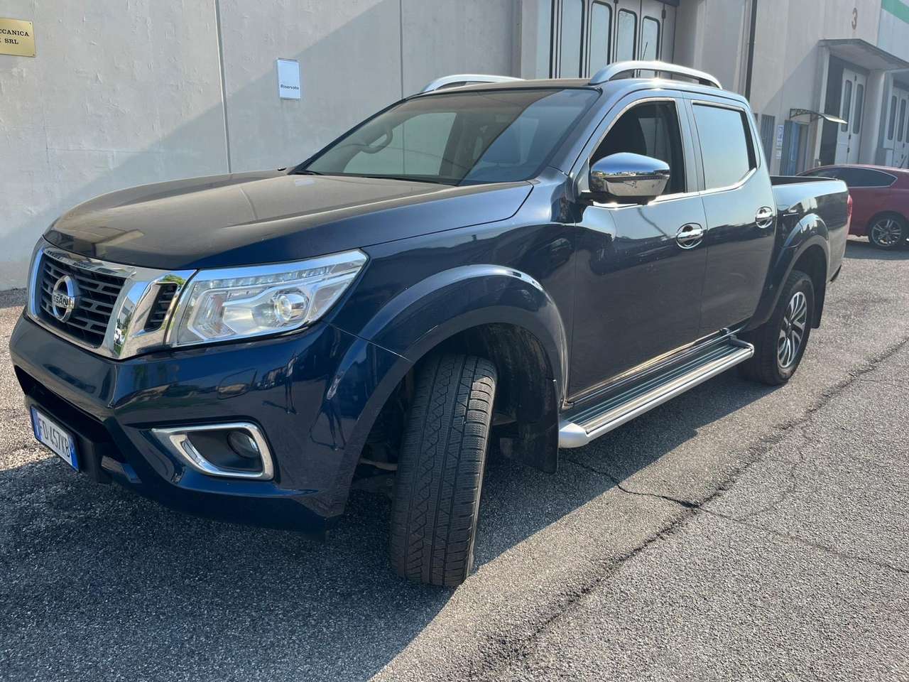 Nissan Navara 2.3 dci d.cab Tekna 4wd 190cv auto E6