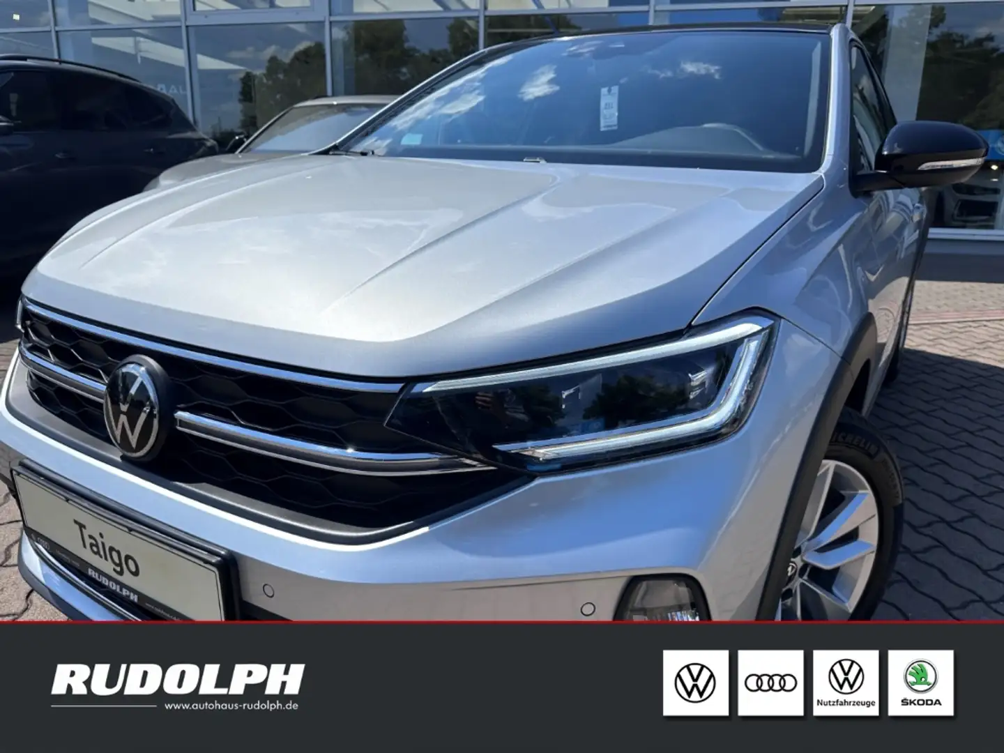 Volkswagen Taigo Move 1.0 TSI 7-Gang-DSG LED Navi BT AHK Klima ACC Silber - 2