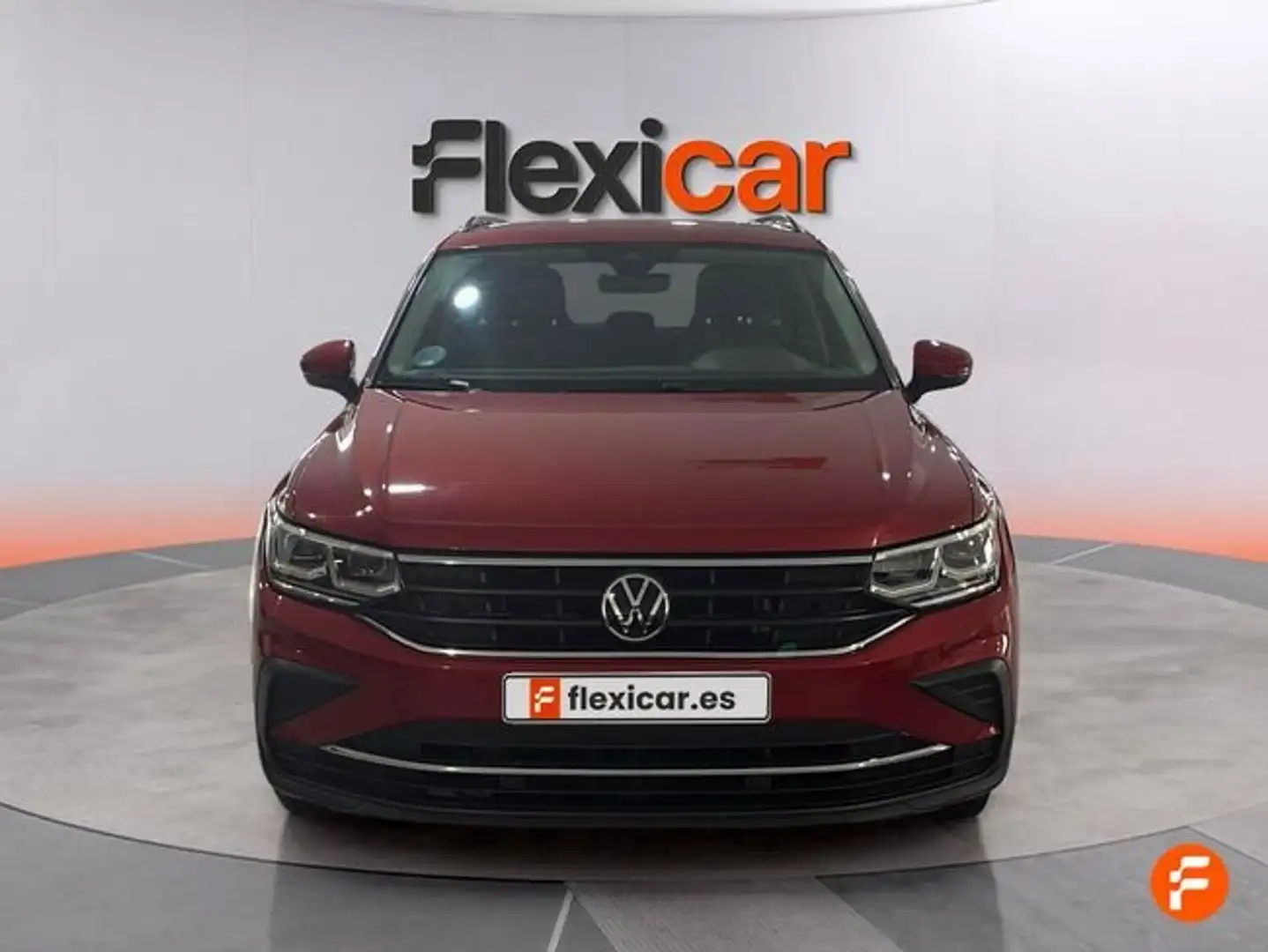 Volkswagen Tiguan 2.0TDI Life DSG 110kW Rojo - 2