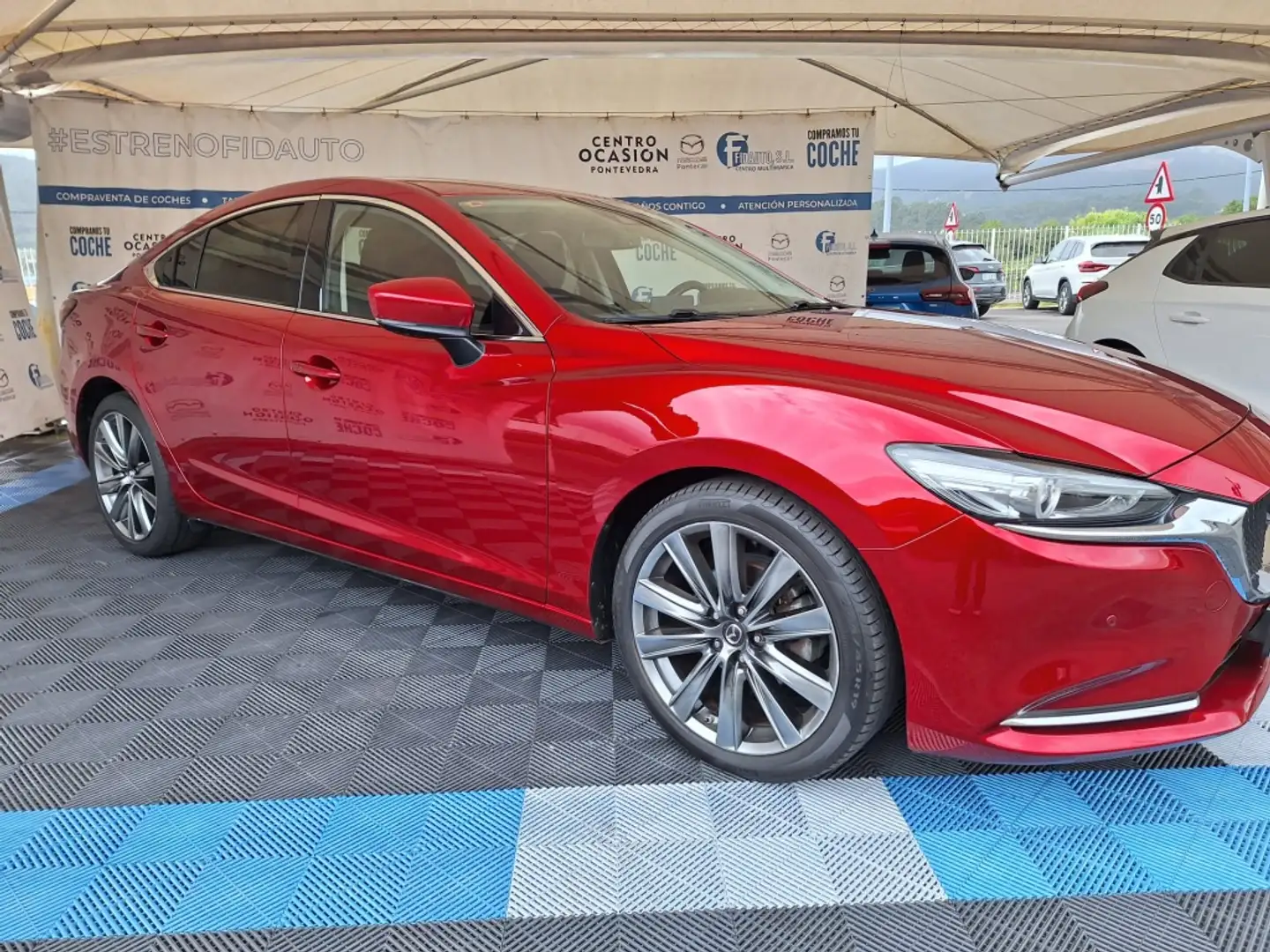 Mazda 6 2.0 Skyactiv-G Zenith Aut. Rouge - 1