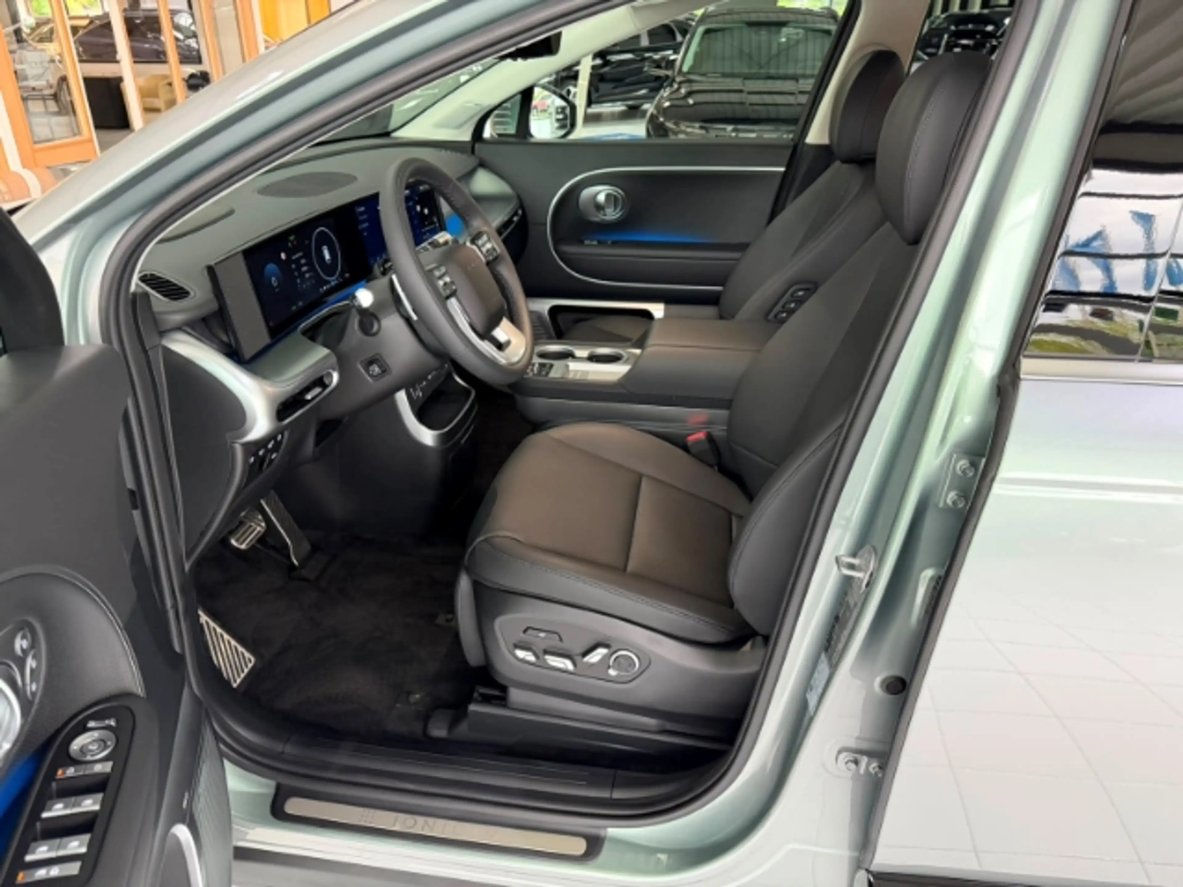 Hyundai IONIQ 9 7-Sitzer 110 kWh (307 PS) 4WD UNIQ — photo 8