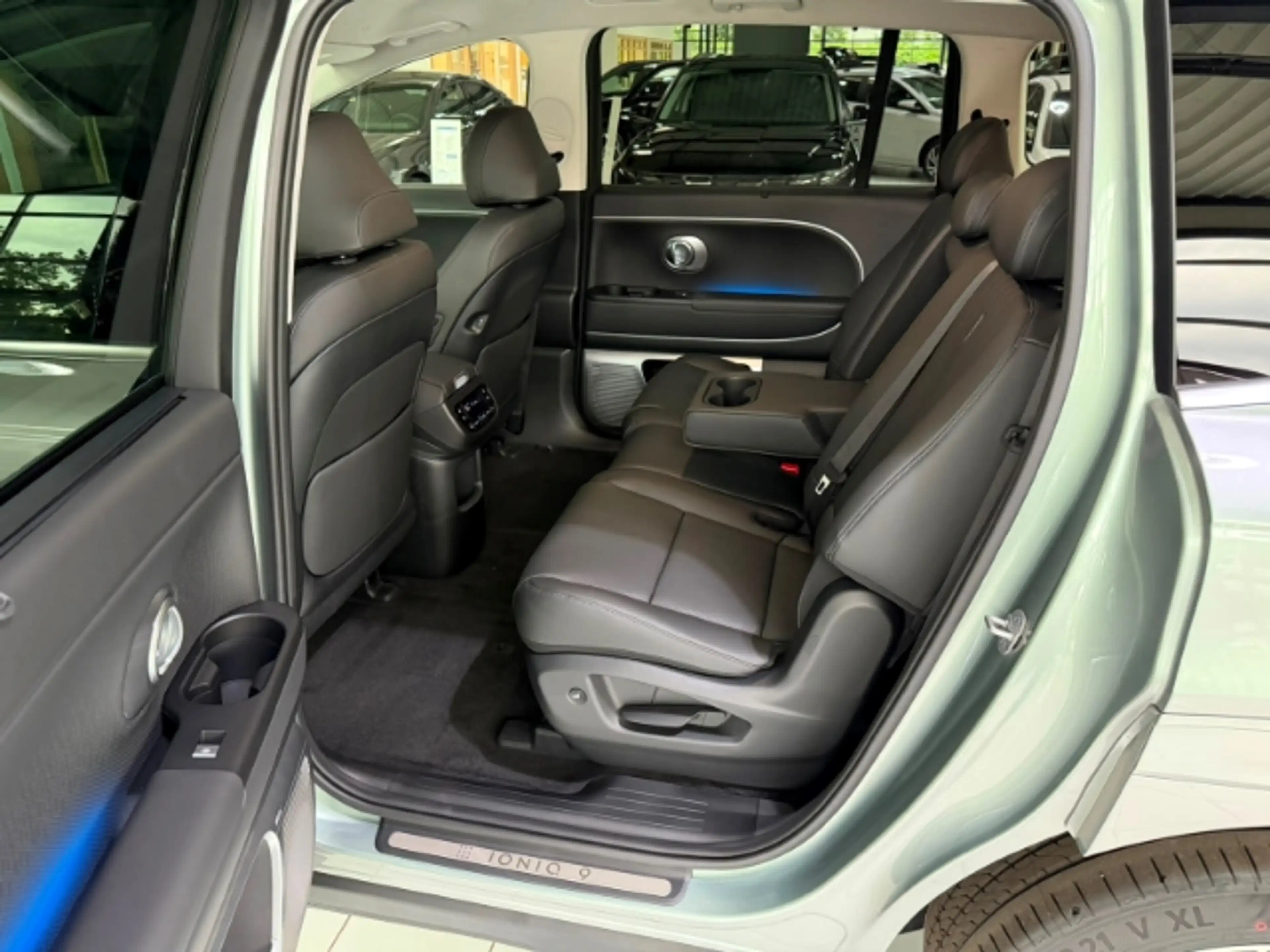 Hyundai IONIQ 9 7-Sitzer 110 kWh (307 PS) 4WD UNIQ — photo 9
