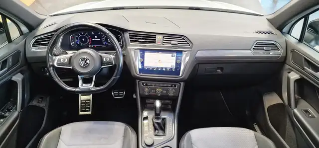 Volkswagen Tiguan view 11