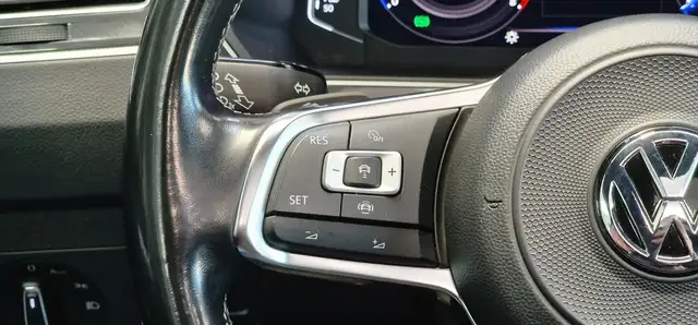 Volkswagen Tiguan view 17
