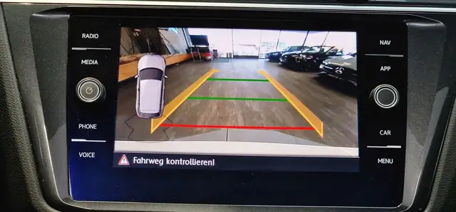 Volkswagen Tiguan view 16