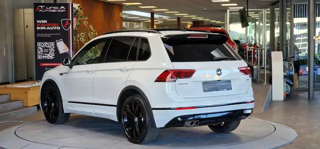 Volkswagen Tiguan view 6