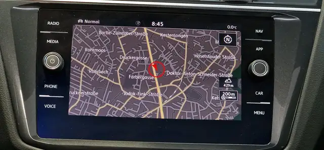 Volkswagen Tiguan view 15