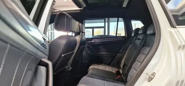 Volkswagen Tiguan view 24