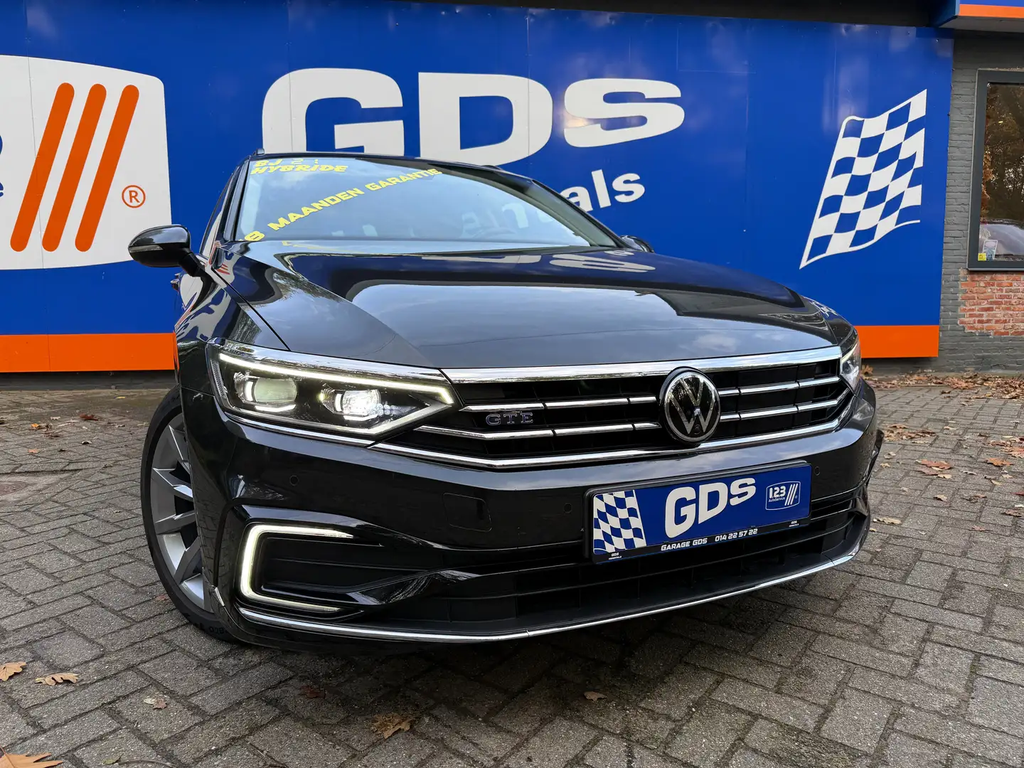 Volkswagen Passat Variant GTE - MEMORY - 360° CAM - APP - TRAVEL ASSIST Grijs - 2