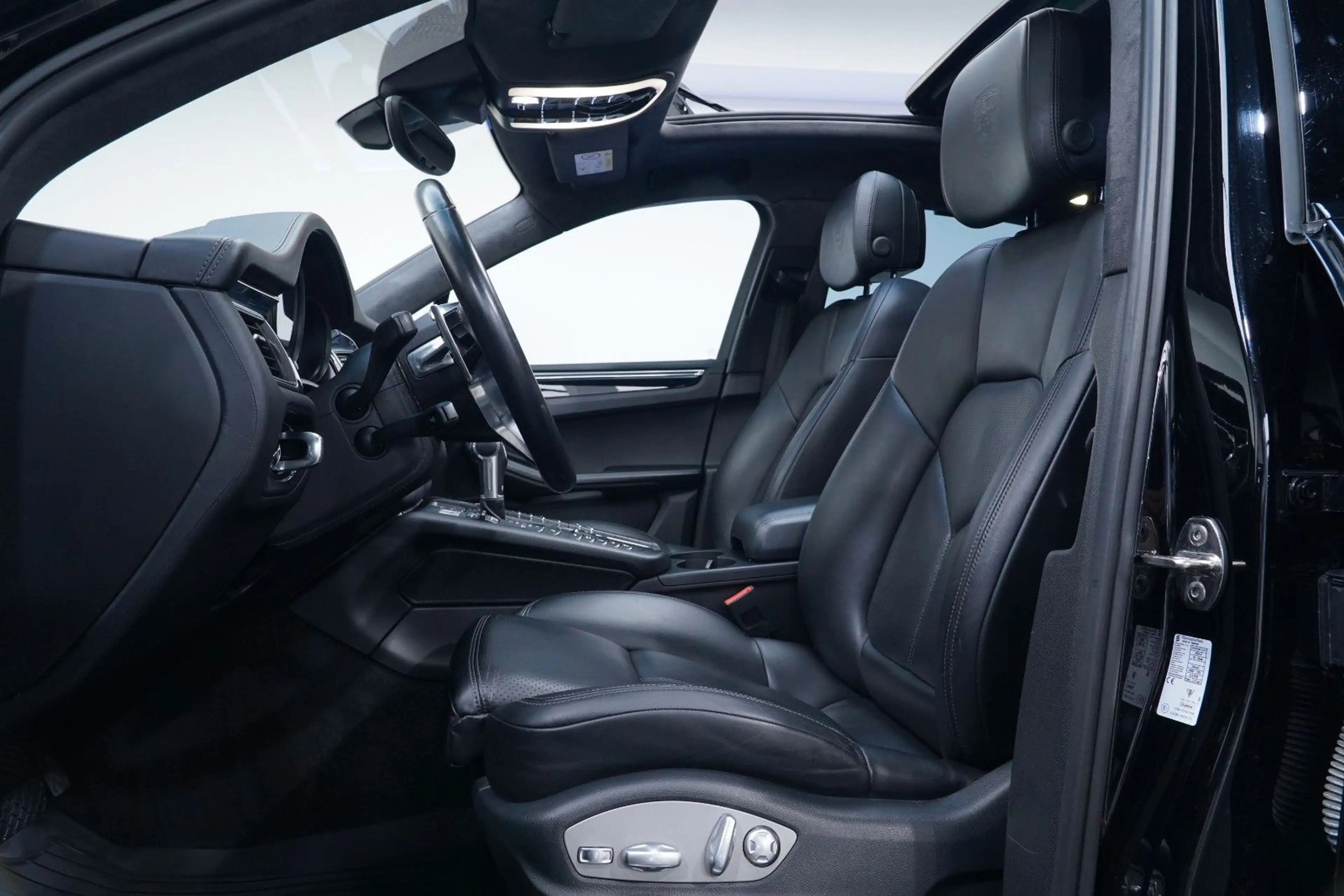 Porsche Macan S Diesel APPROVED 09/27 PDK/PANO/BOSE® — photo 14