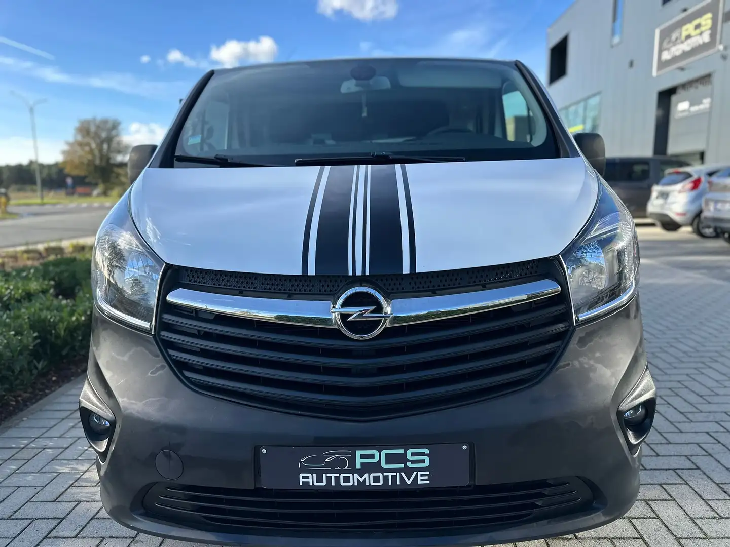 Opel Vivaro 1.6 CDTI L2 / Extra Laadruimte / Diesel / Euro 5b Wit - 2