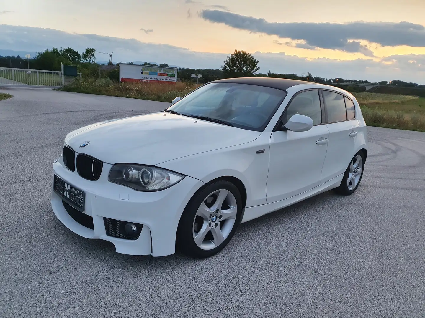 BMW 118 118d M-Paket Weiß - 1
