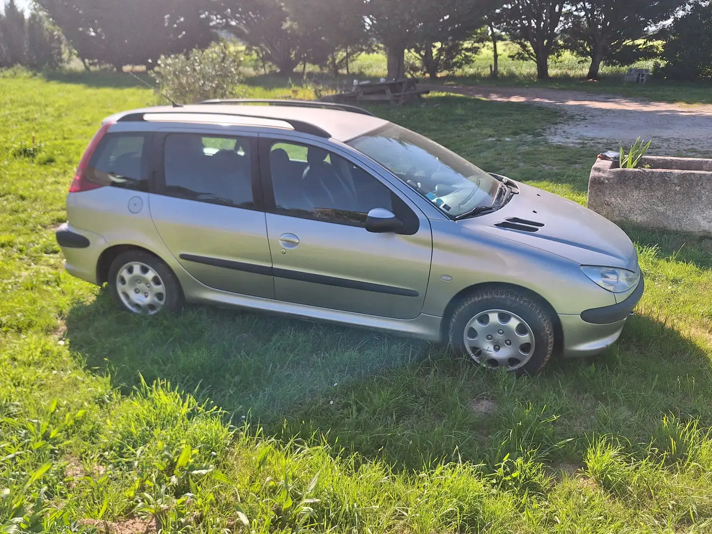 Peugeot 206 206 SW 1.4 HDi X Line Gris - 1