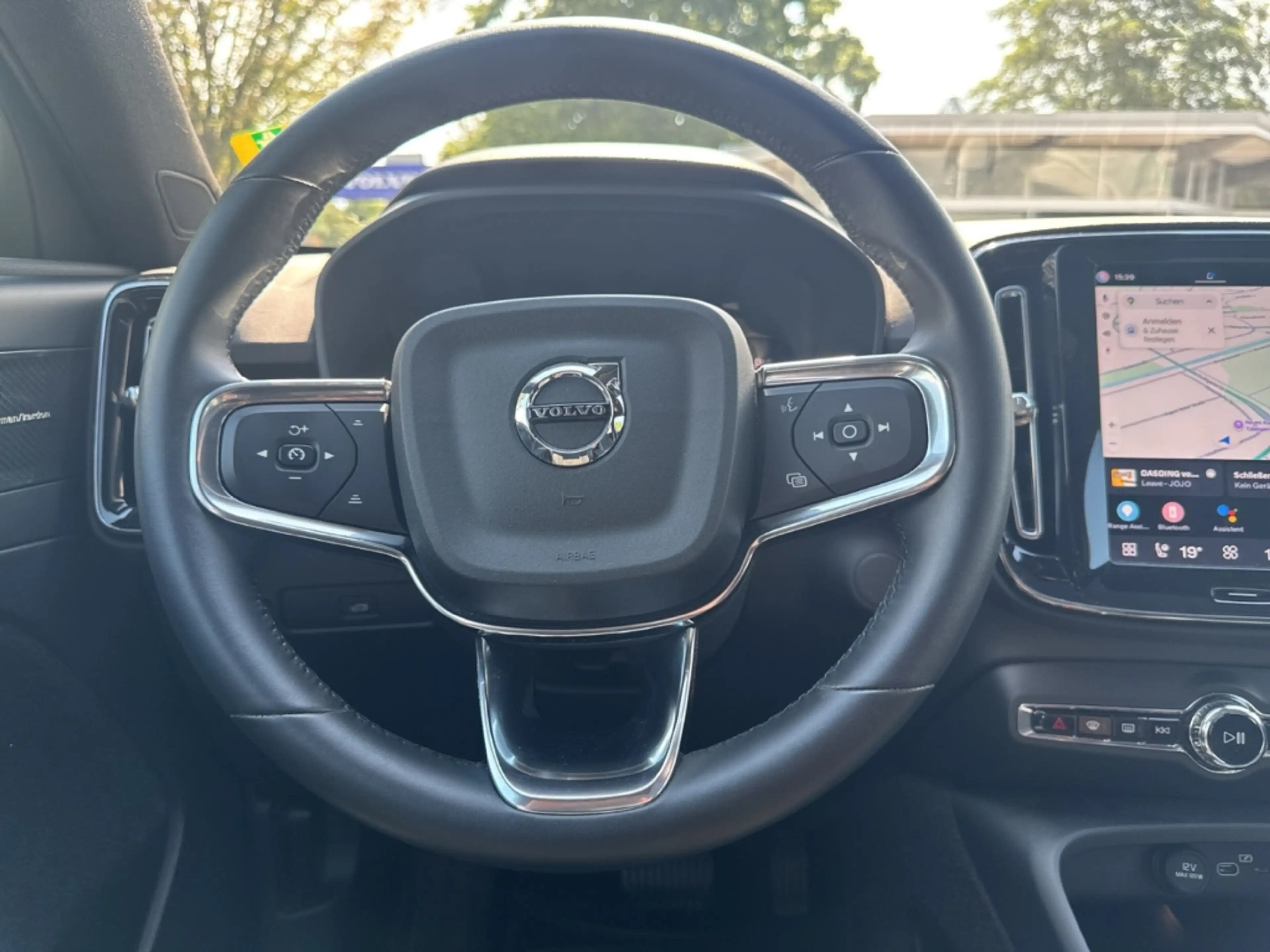 Volvo C40 Ultimate Recharge Pure Electric 2WD StandHZG Panor — photo 14