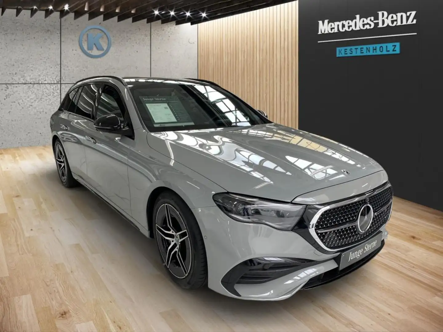 Mercedes-Benz E 300 de 4M T *AMG*PANO*AHK*SITZKL*SUPERSCREEN* Grigio - 2