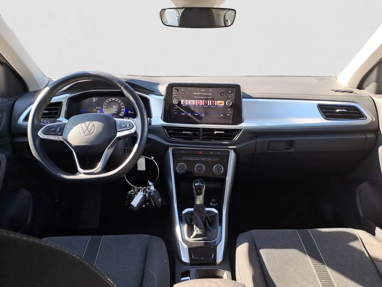 Volkswagen T-Roc 1.5 TSI ACT DSG Life 9