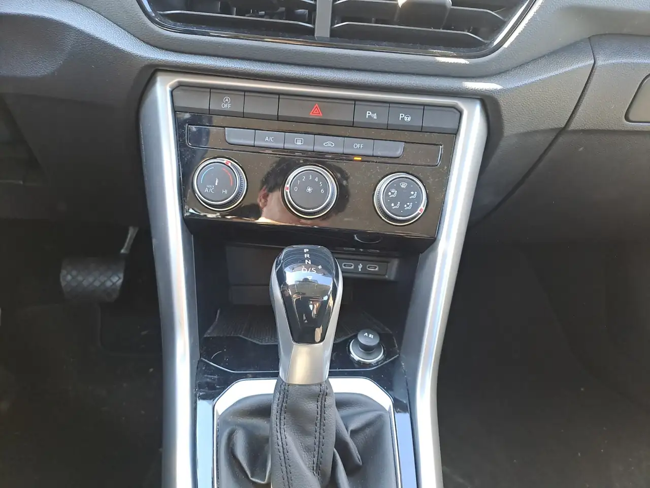 Volkswagen T-Roc 1.5 TSI ACT DSG Life 14