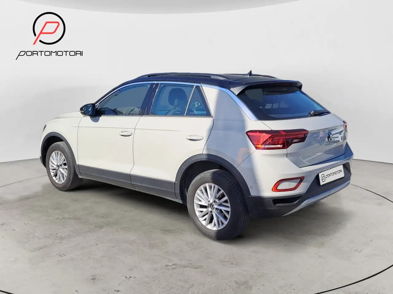 Volkswagen T-Roc 1.5 TSI ACT DSG Life 3