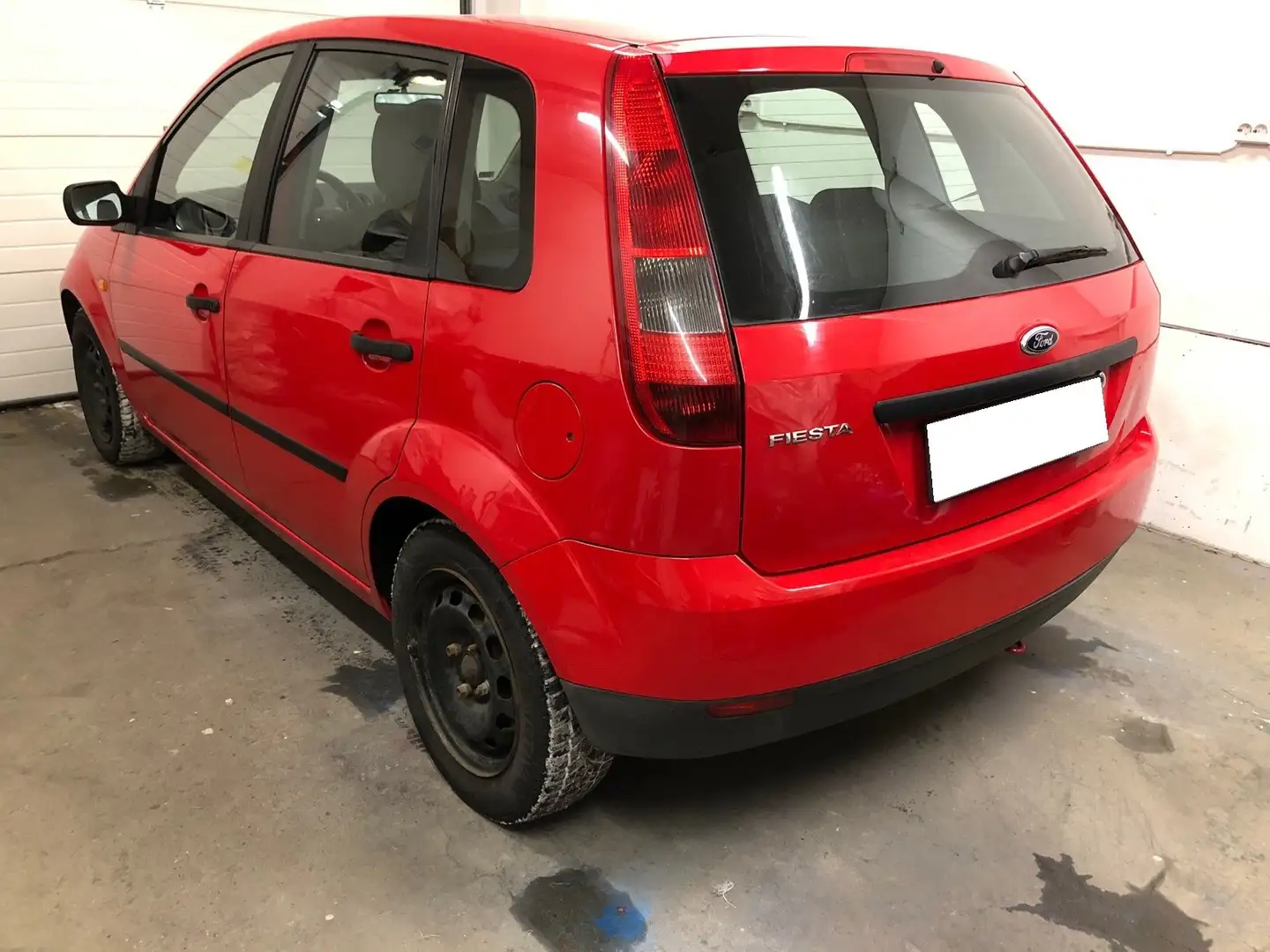 Ford Fiesta 1.3i Ambiente Rood - 2