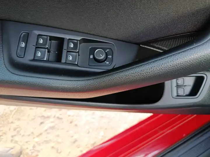 Volkswagen Passat Variant GTE 1.4 TSI e-Power 2021, foto 19
