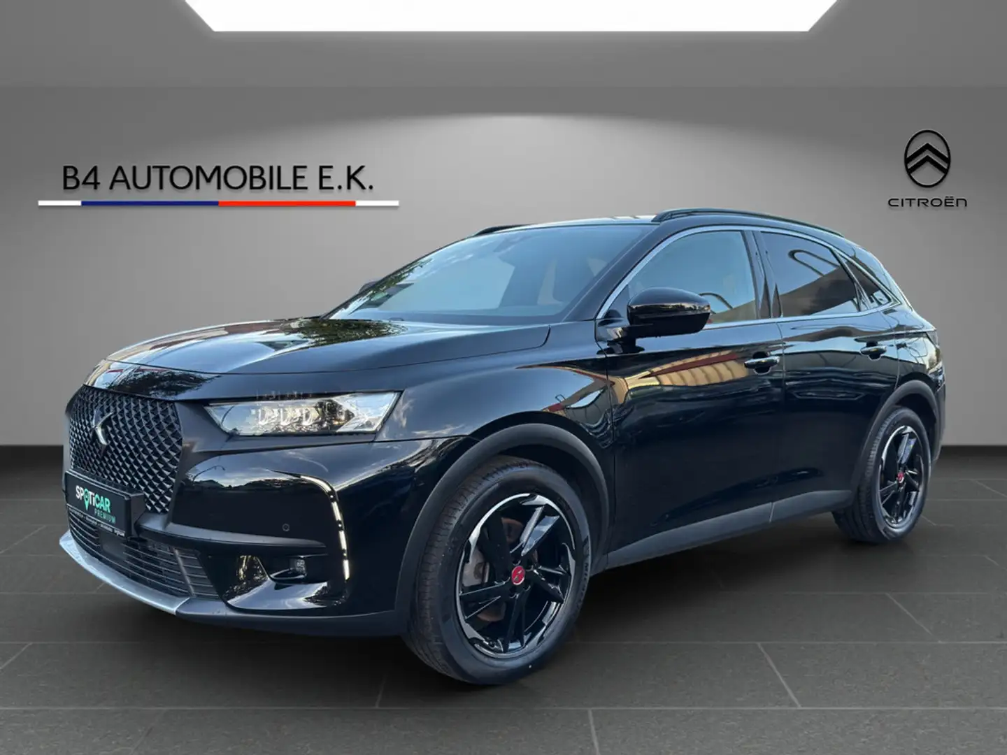 DS Automobiles DS 7 Crossback E-Tense 300 4x4 Performance Line Schwarz - 1