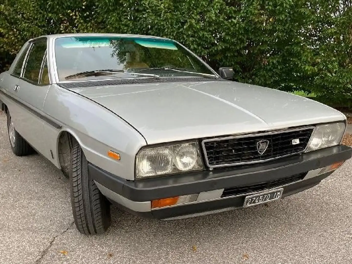 Lancia Gamma Gamma 2.5 Argintiu - 2