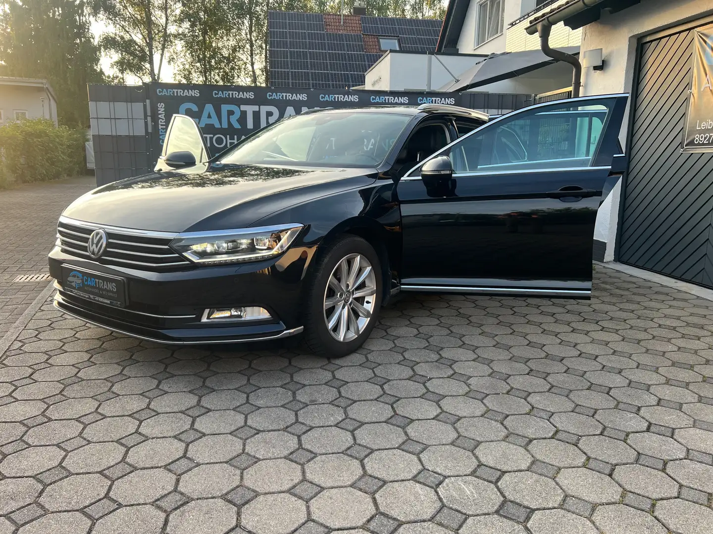 Volkswagen Passat Variant Highline BMT + LED + LEDER + NAVI +0% FINANZIERUNG Schwarz - 1
