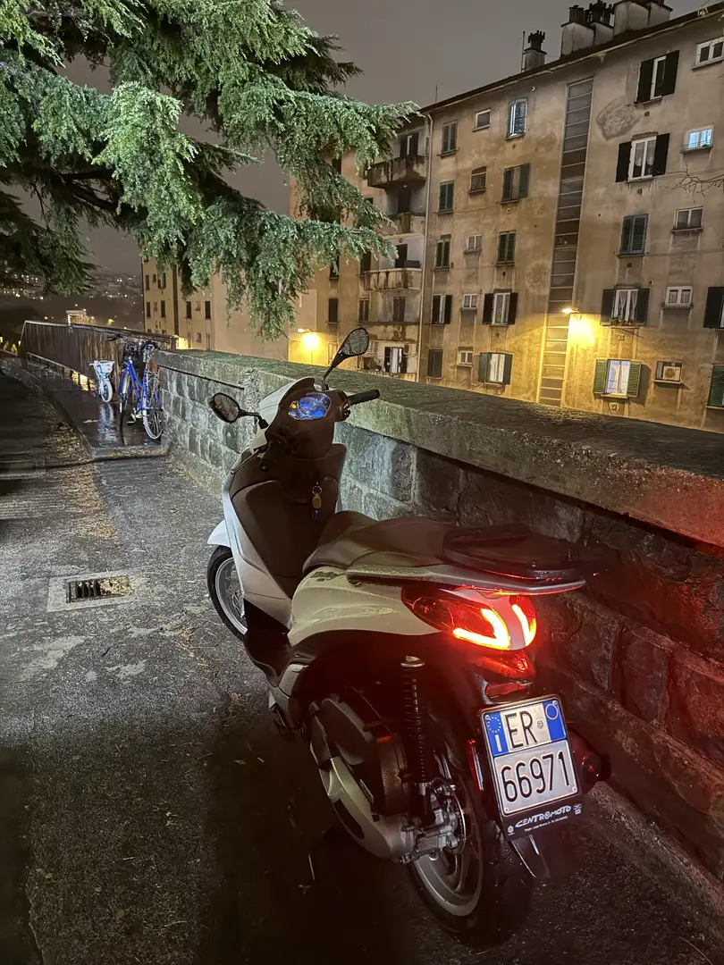 Piaggio Medley 125 ABS - 2