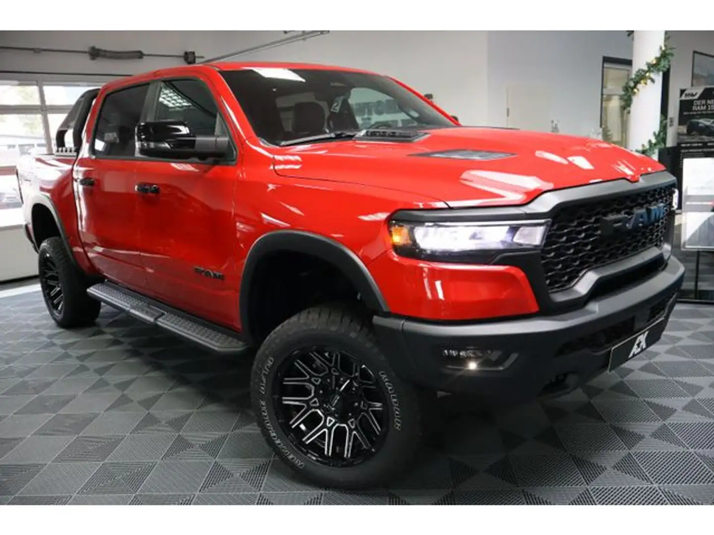 Dodge RAM 1500 Rebel Night MY25,4"Bodylift,NAP,LaChant Red - 2