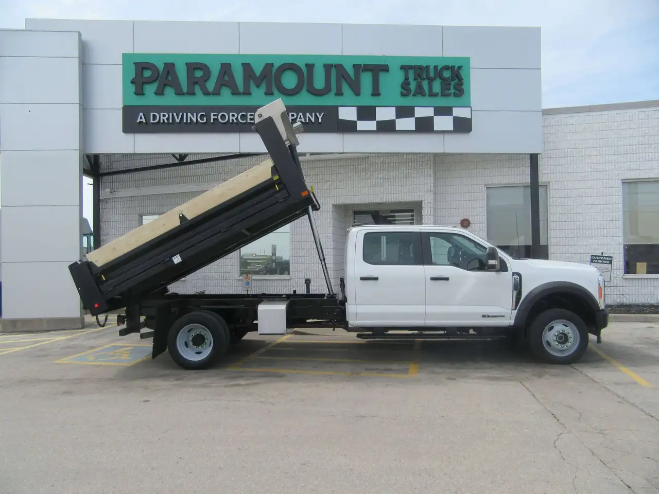 Ford F 550 снимка Ford F 550