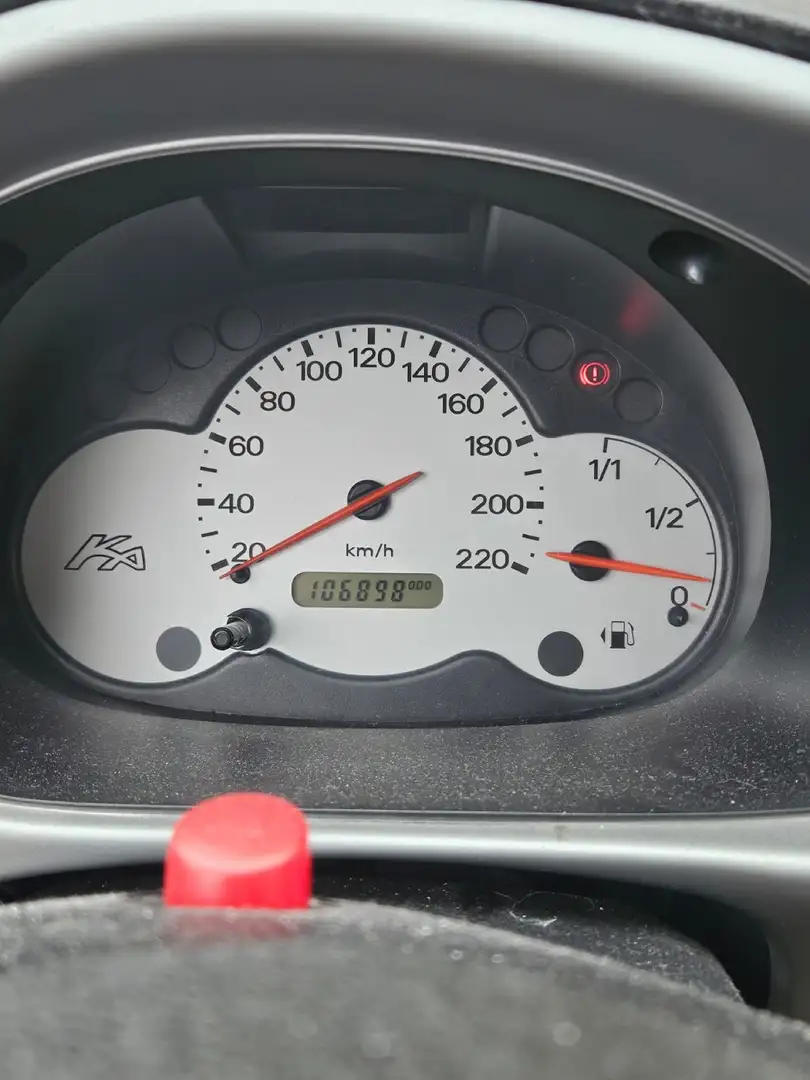 Ford Ka/Ka+ 1.3 Futura Grijs - 2