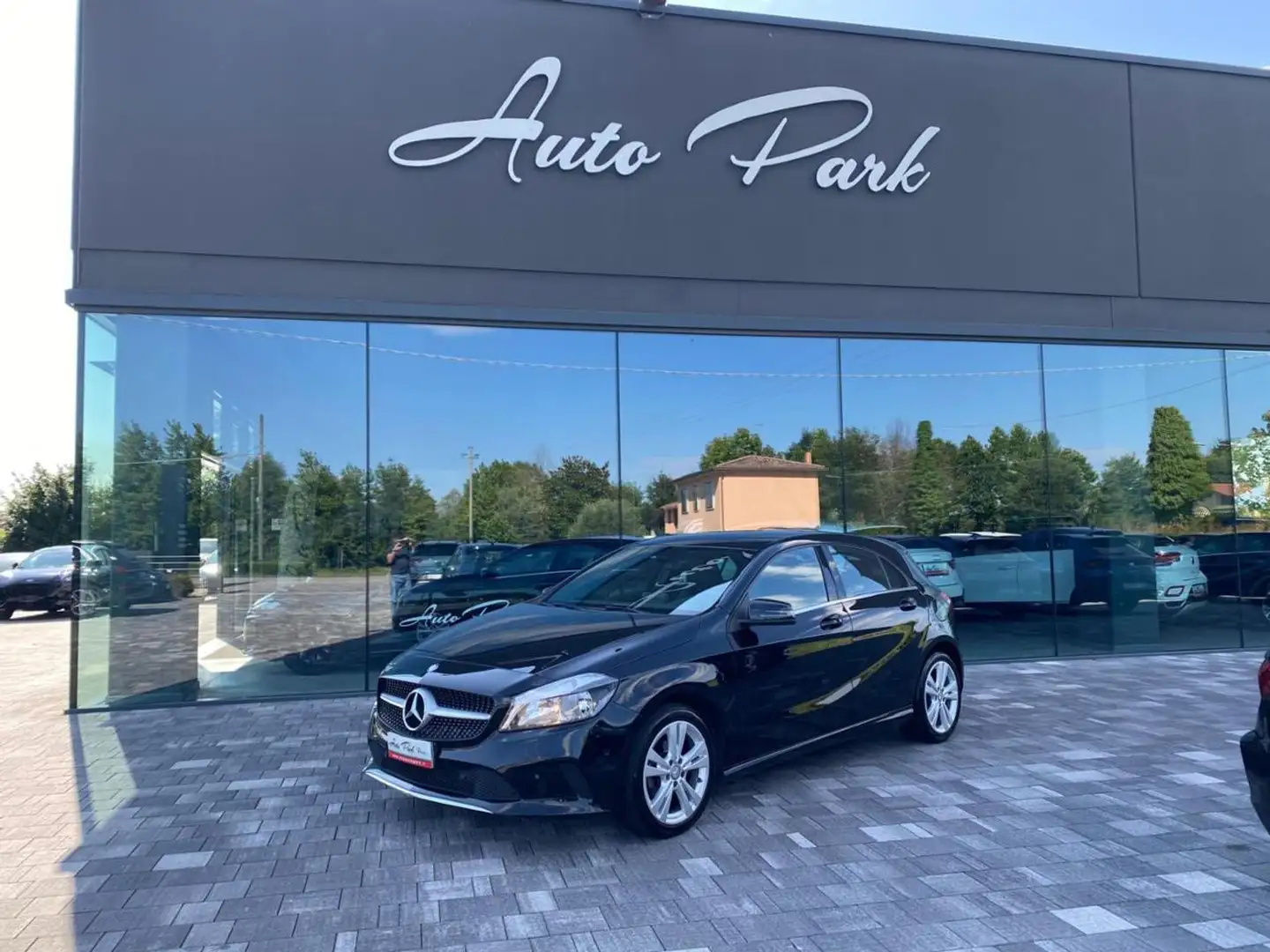 Mercedes-Benz A 180 d Automatic Sport Noir - 1
