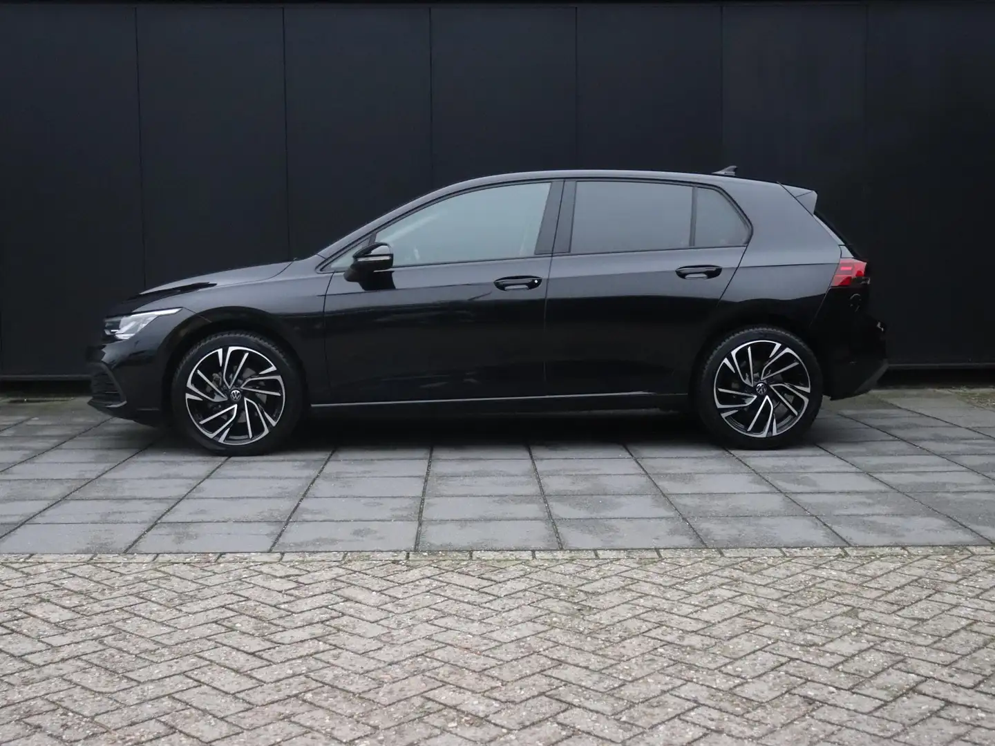 Volkswagen Golf 1.0 TSI Life | CAMERA | CRUISE | NAVI | PDC | VIRT Negro - 2