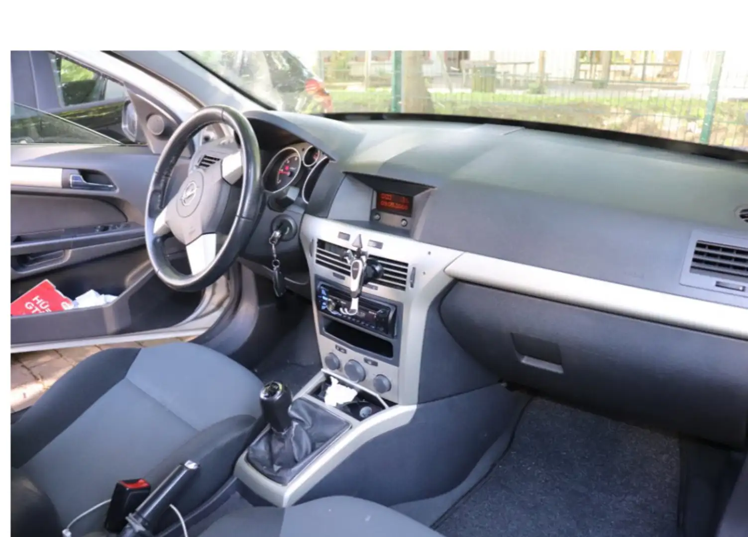 Opel Astra 1.9 CDTI Elegance - 2