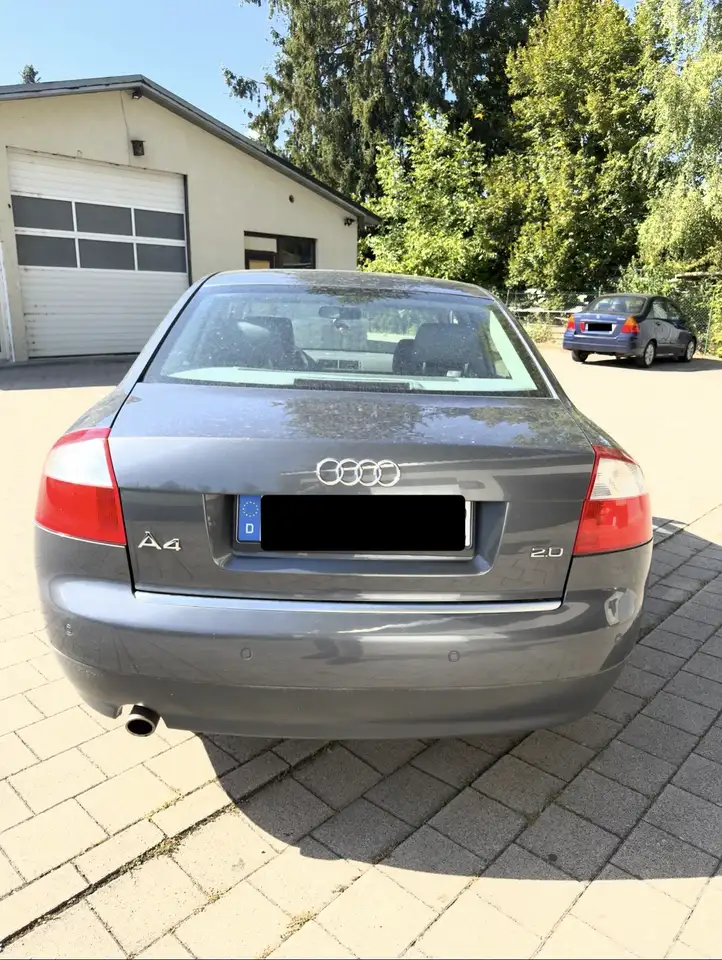 Audi A4 2.0, foto 4