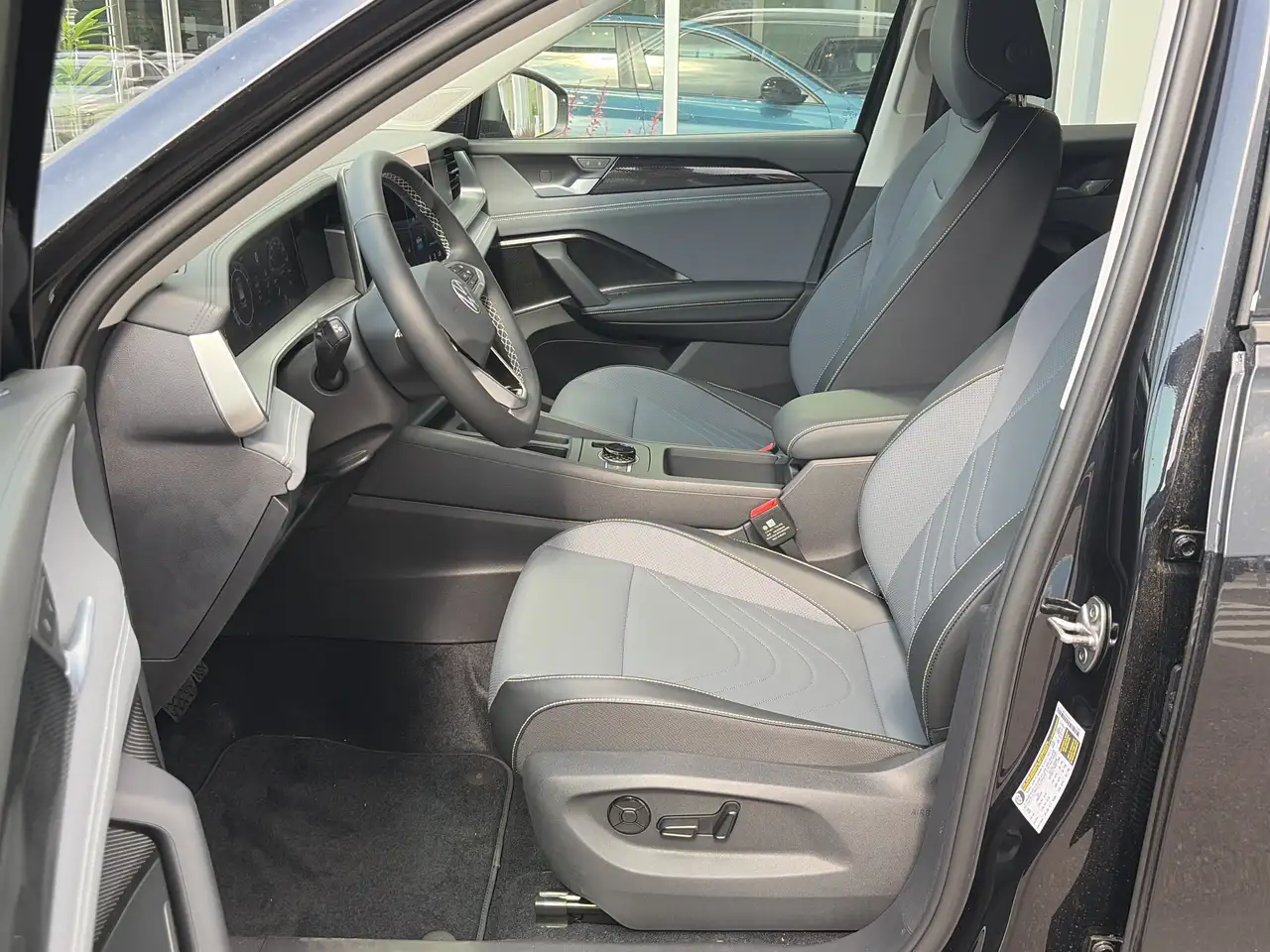 Volkswagen Tiguan снимка Volkswagen Tiguan