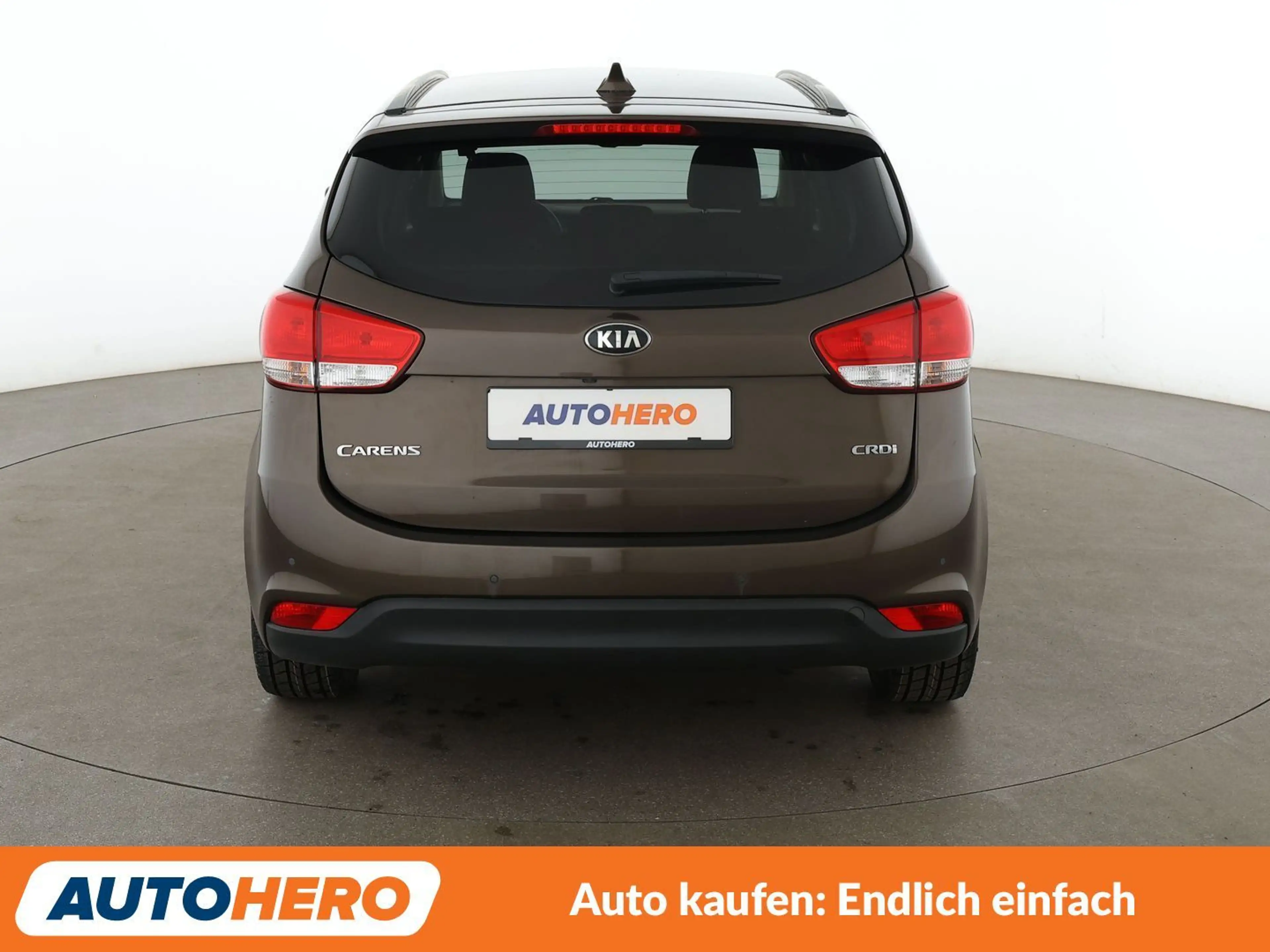 Kia Carens 1.7 CRDi UEFA Euro 2016*NAVI*TEMPO*CAM*PDC*SHZ* — photo 5