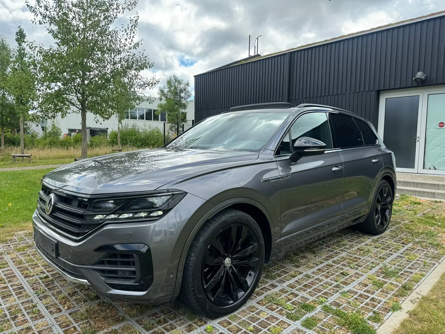 Volkswagen Touareg 3.0 V6 TDI 4Motion FULL RLINE PANO LEDER 286pk - 2