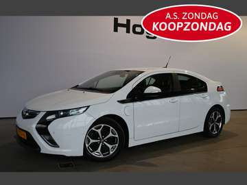 1.4 Cruise control Airco Navigatie PDC Stoelverwar