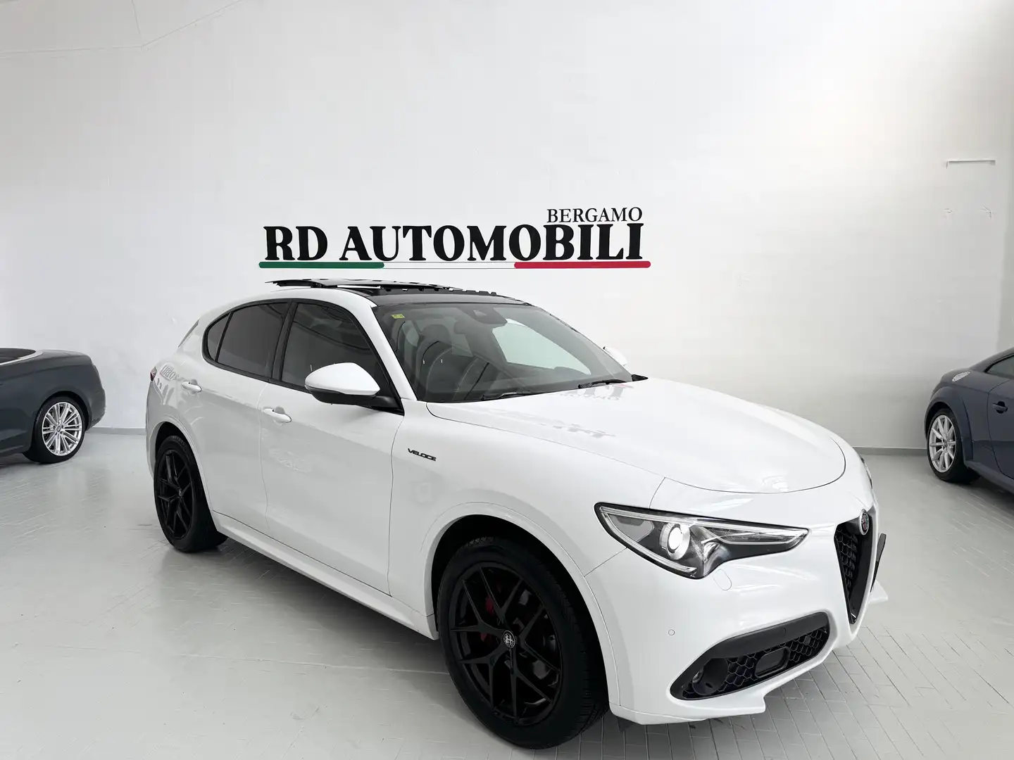 Alfa Romeo Stelvio Veloce Q4 210 CV GANCIO TRAIONO SEDILI VENTILATI Blanc - 1