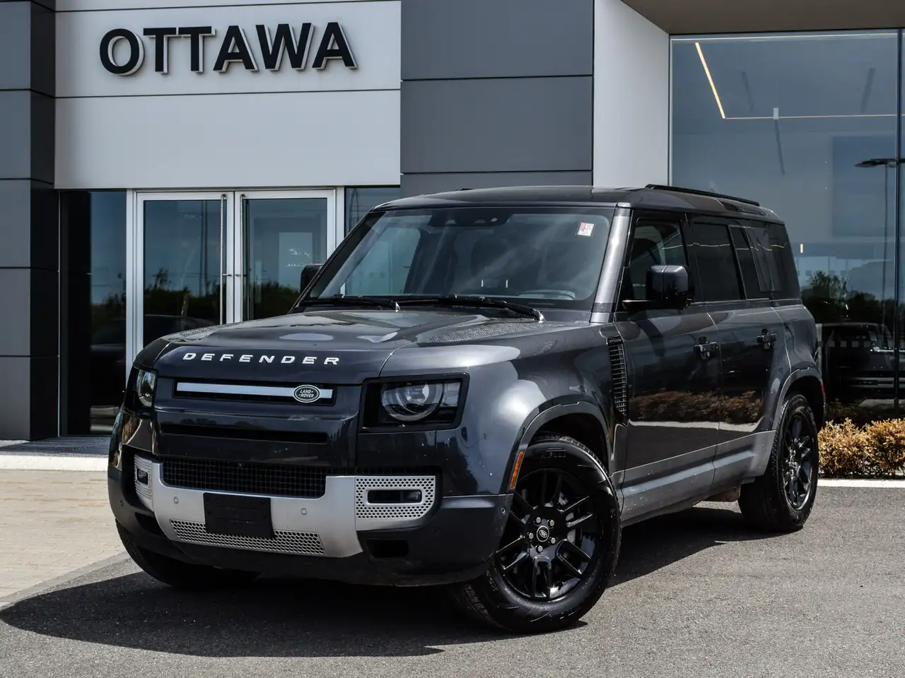 2025 Land Rover Defender
