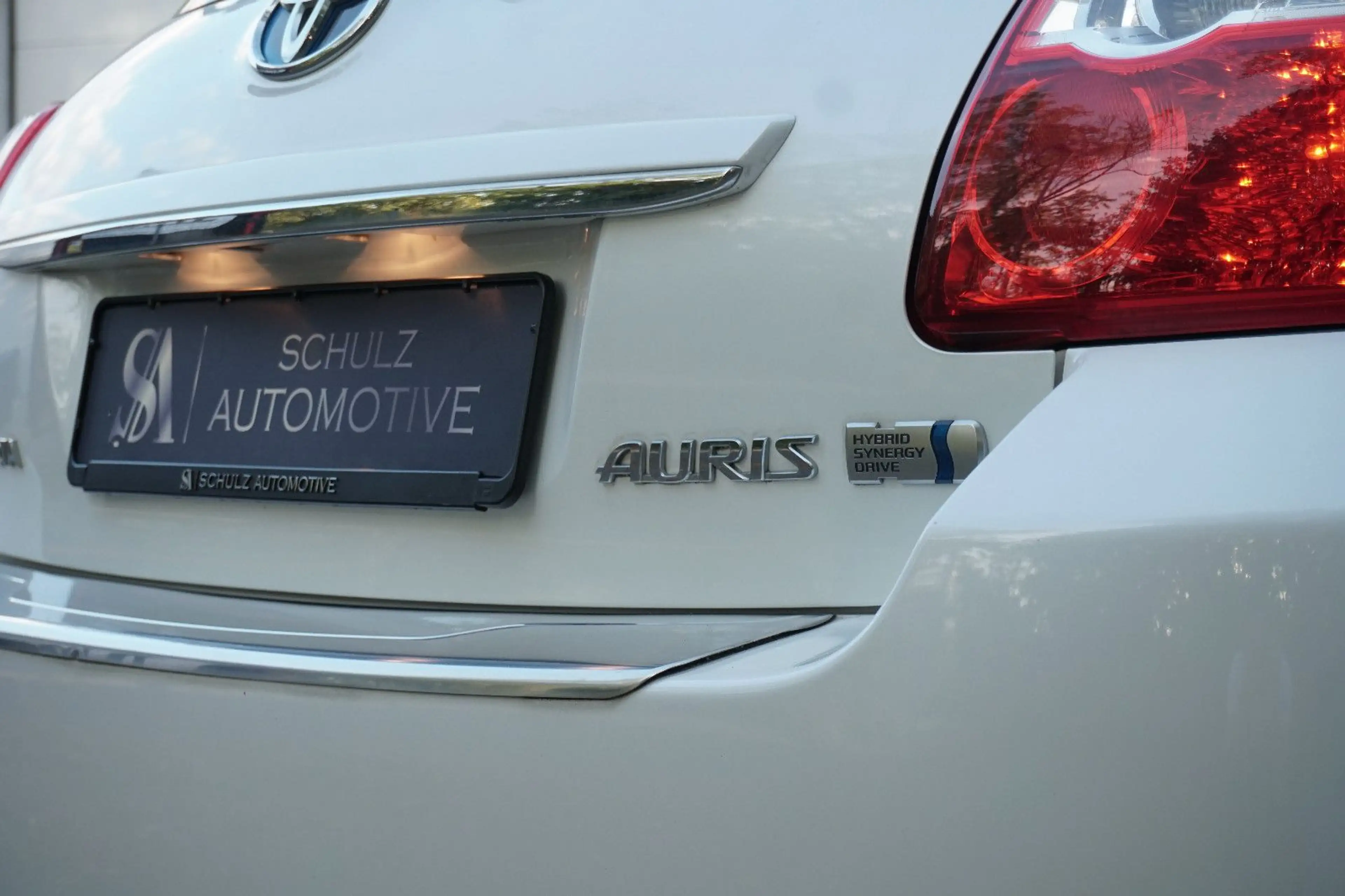 Toyota Auris Hybrid Life | Automatik | TÜV + Insp. Neu — photo 5