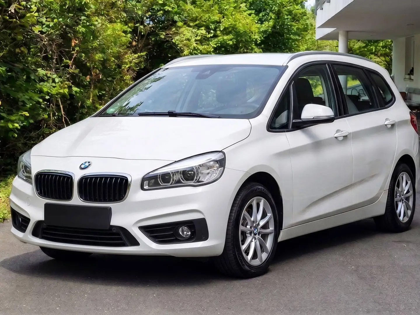 BMW 216 216d Gran Tourer Advantage Weiß - 1