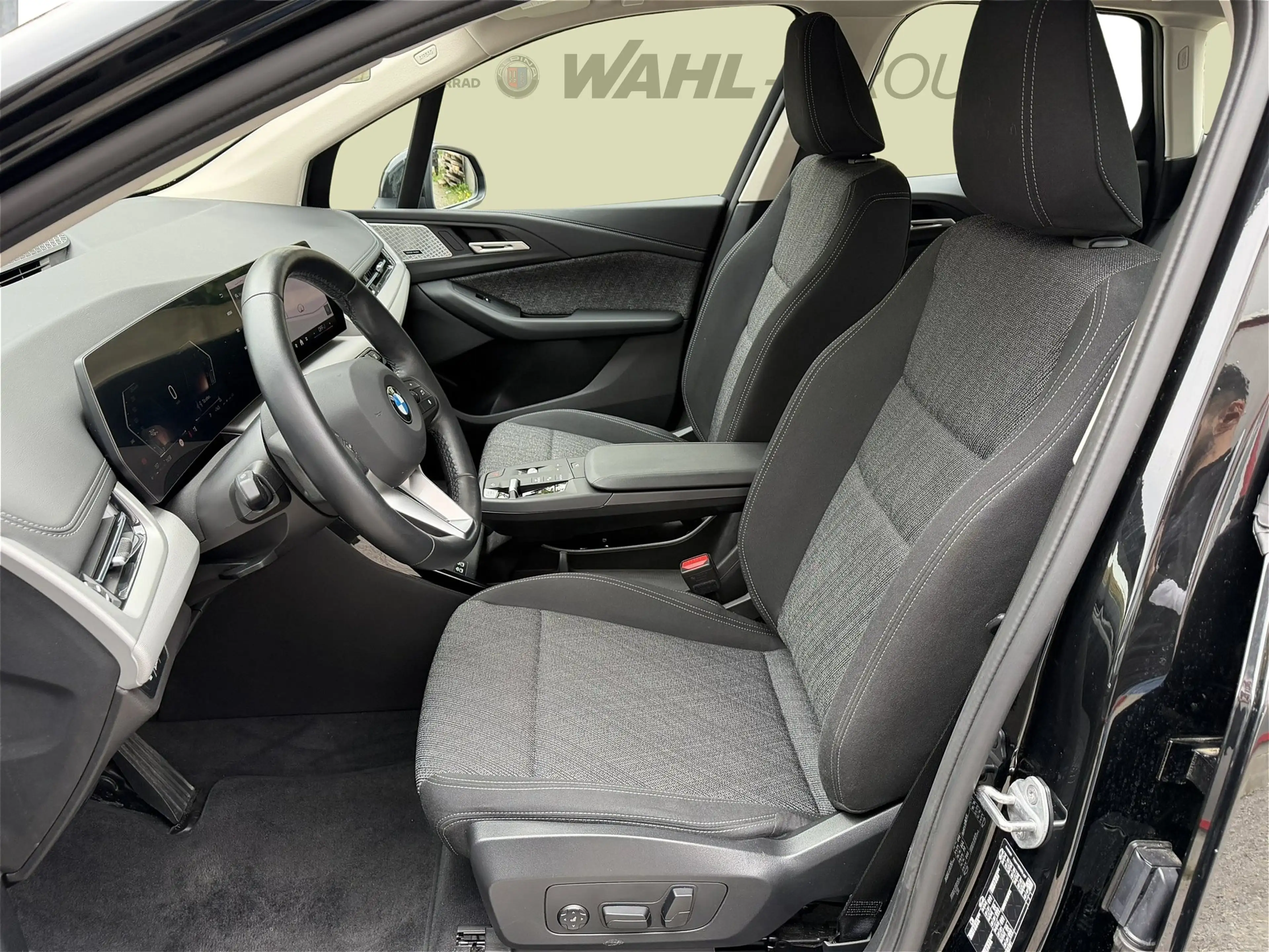 BMW 220 i Active Tourer AHK Adapt LED eSitze HarmanKardon — photo 11
